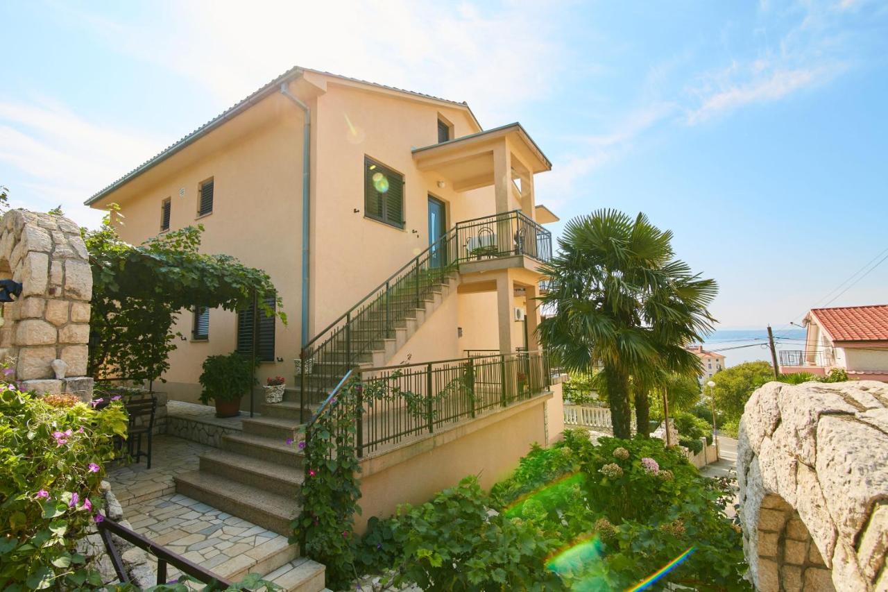 Apartments And Rooms With Parking Space Crikvenica - 19125 Bagian luar foto