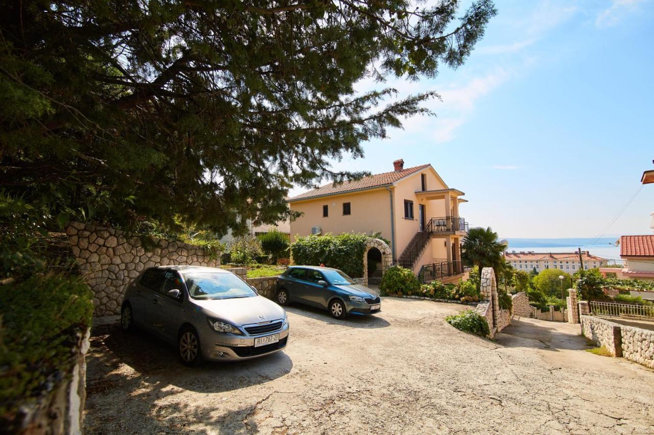 Apartments And Rooms With Parking Space Crikvenica - 19125 Bagian luar foto