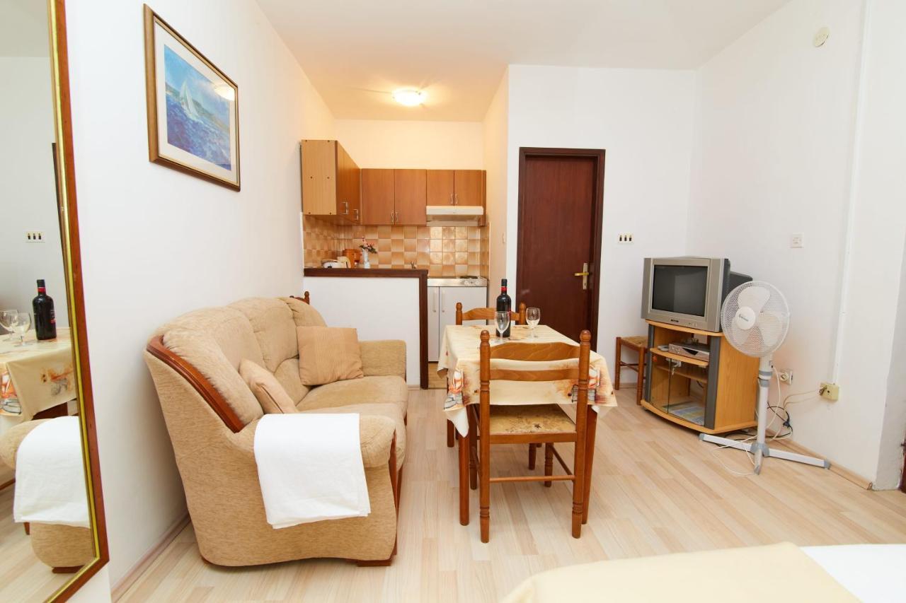 Apartments And Rooms With Parking Space Crikvenica - 19125 Bagian luar foto