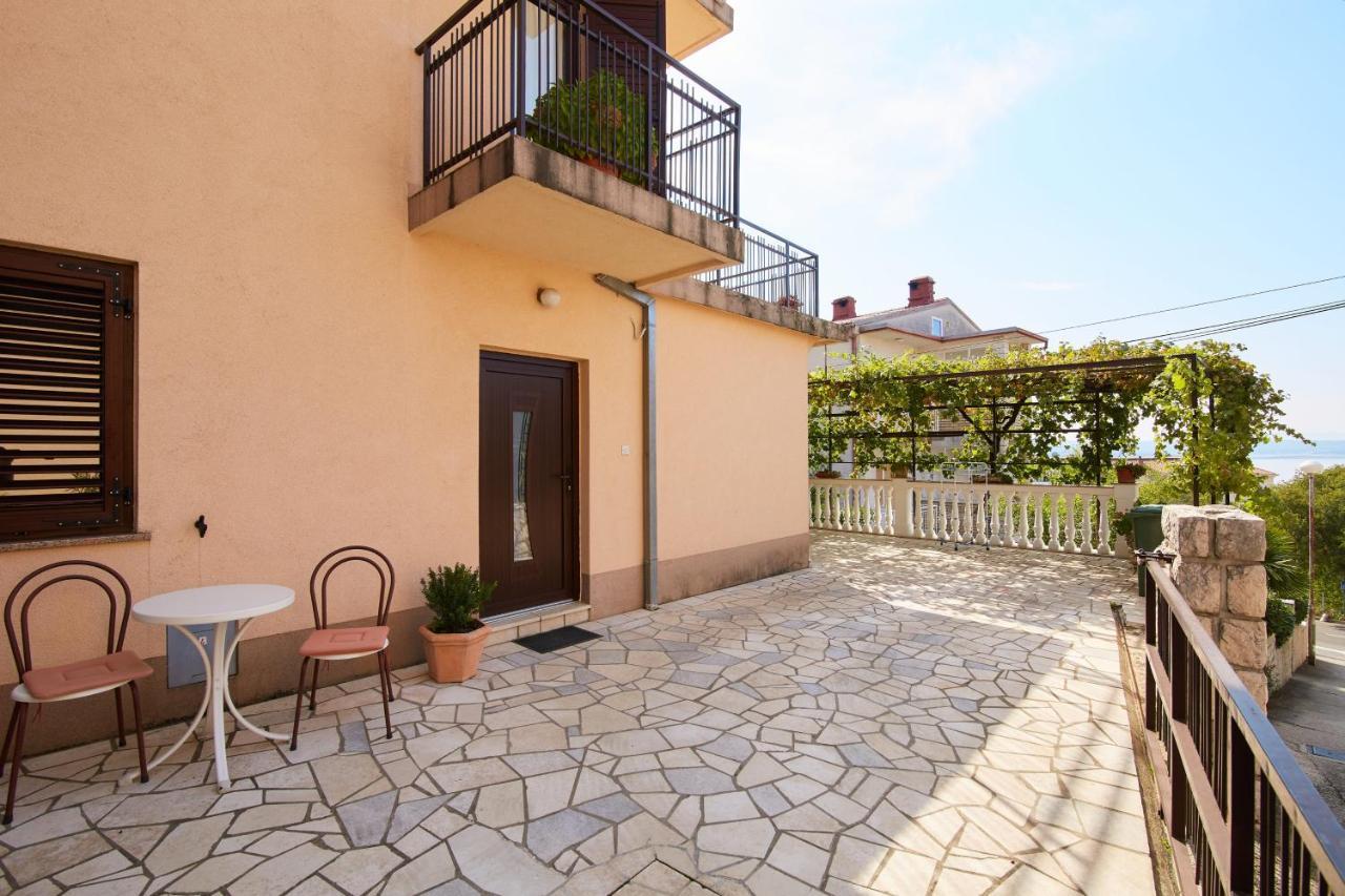 Apartments And Rooms With Parking Space Crikvenica - 19125 Bagian luar foto