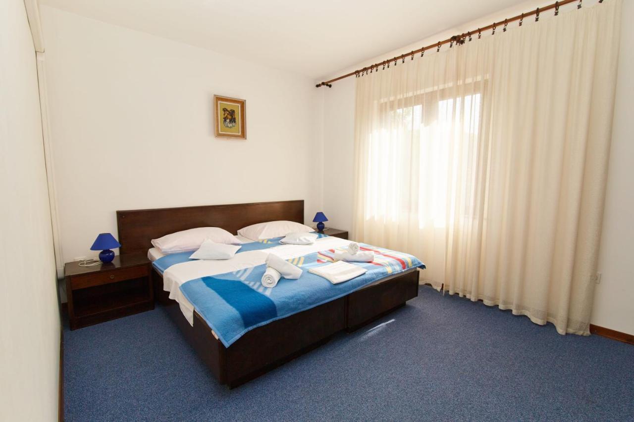 Apartments And Rooms With Parking Space Crikvenica - 19125 Bagian luar foto