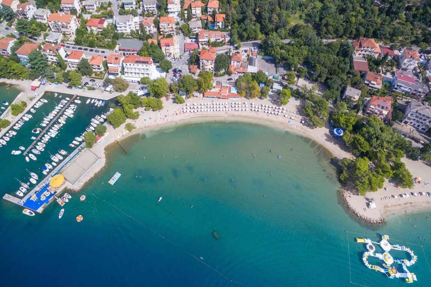 Apartments And Rooms With Parking Space Crikvenica - 19125 Bagian luar foto